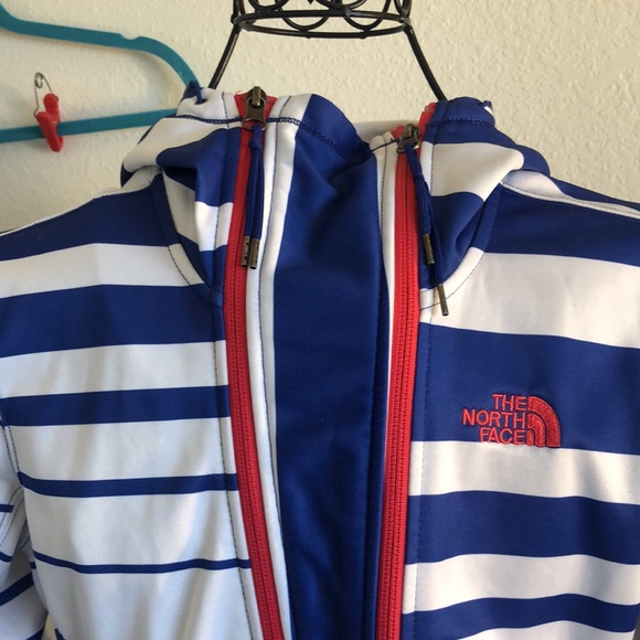 The north face stinger hoodie - Picture 4 of 8